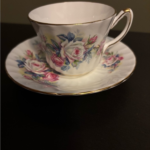 Vintage Floral Cup and Saucer with Gold Trim - Picture 1 of 5